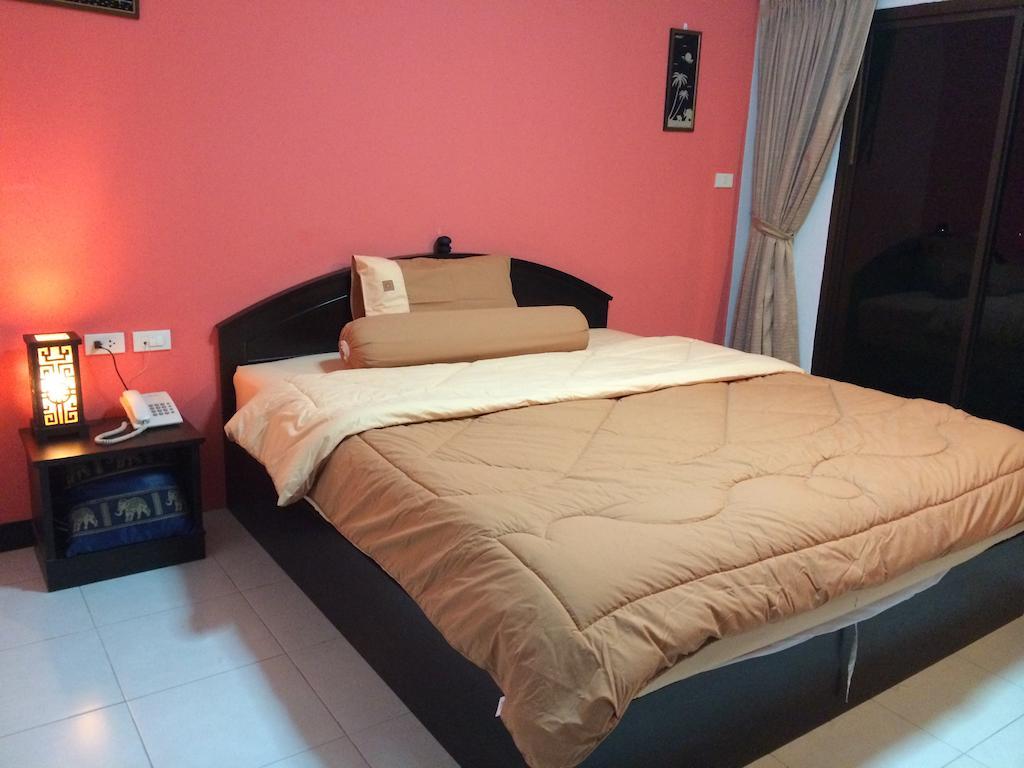 Patong Bay Guesthouse Kamer foto